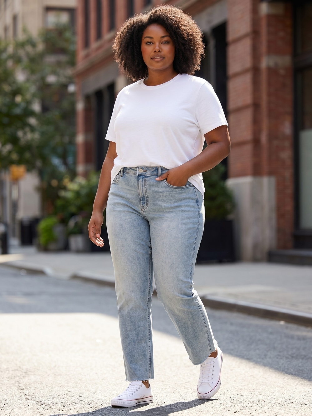 We The Free Straight Leg Light Wash Jeans | Size 34 Curvy Fit